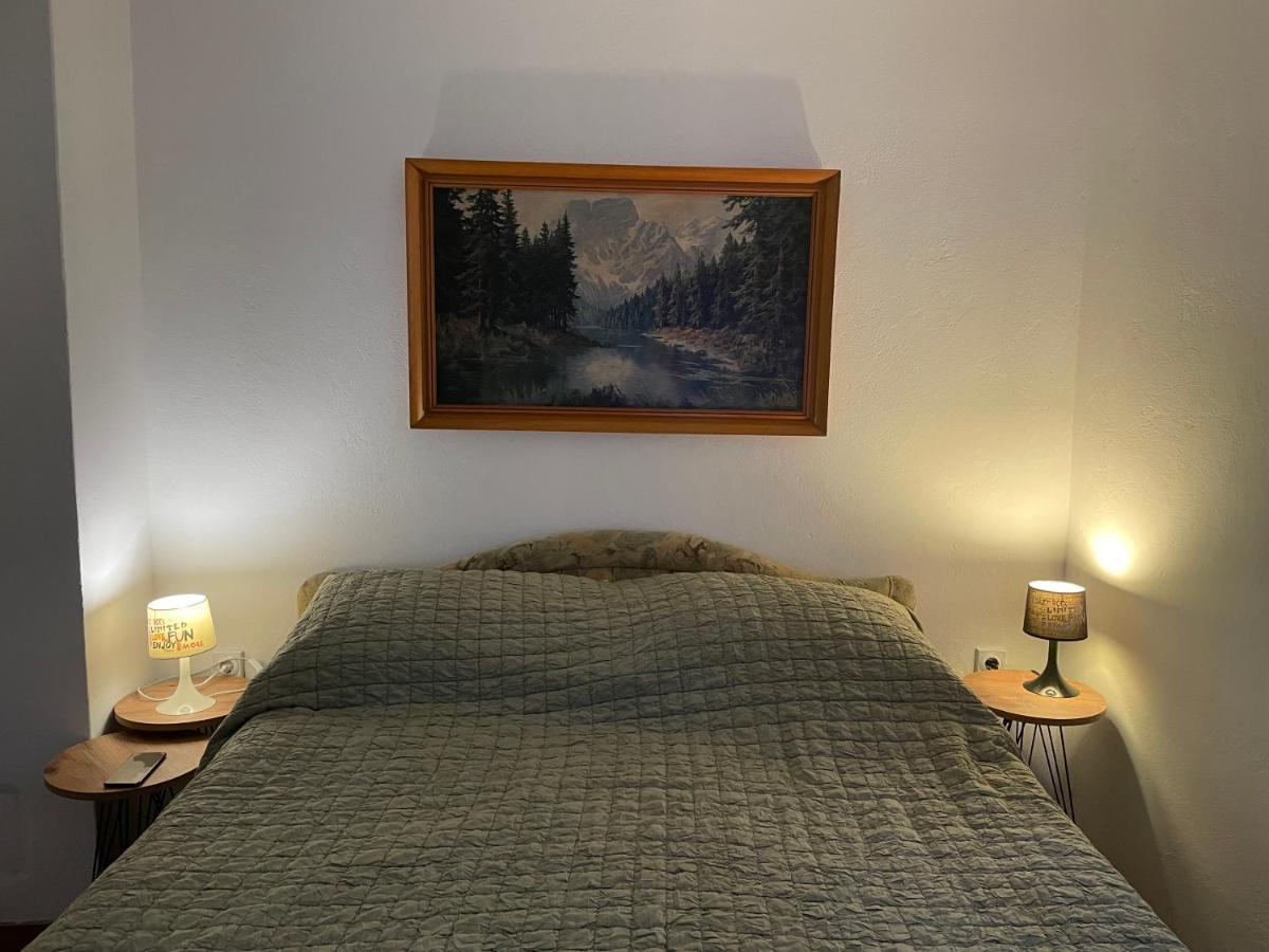 5Min Airport Apartman Surčin Kültér fotó